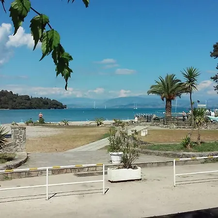 Loula's Διαμέρισμα Γουβιά