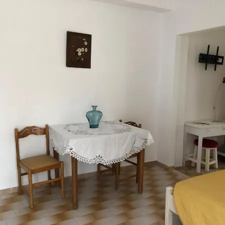 Διαμέρισμα Loula's Γουβιά